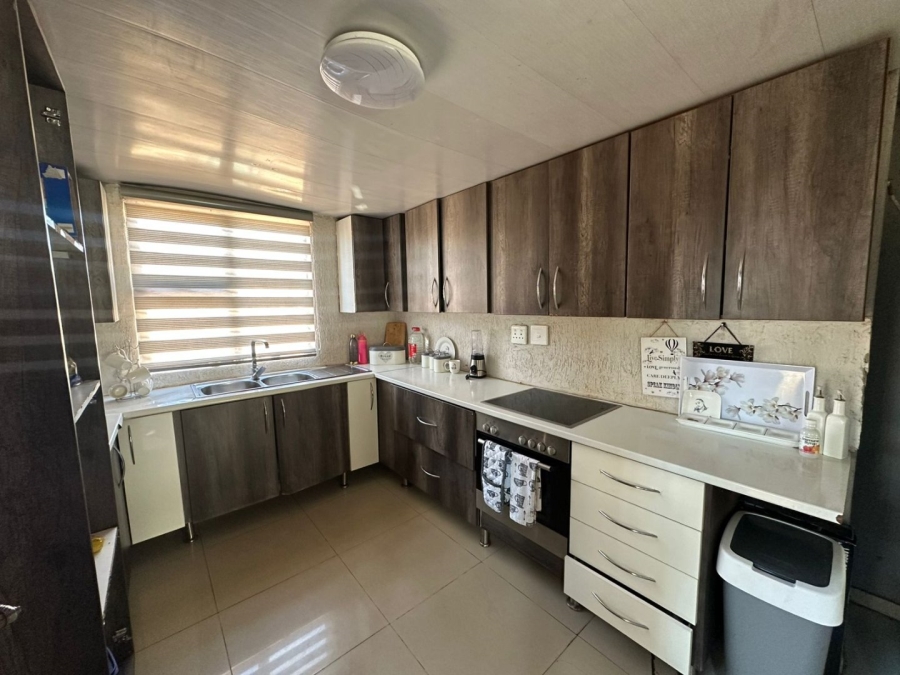 3 Bedroom Property for Sale in Rust Ter Vaal Gauteng