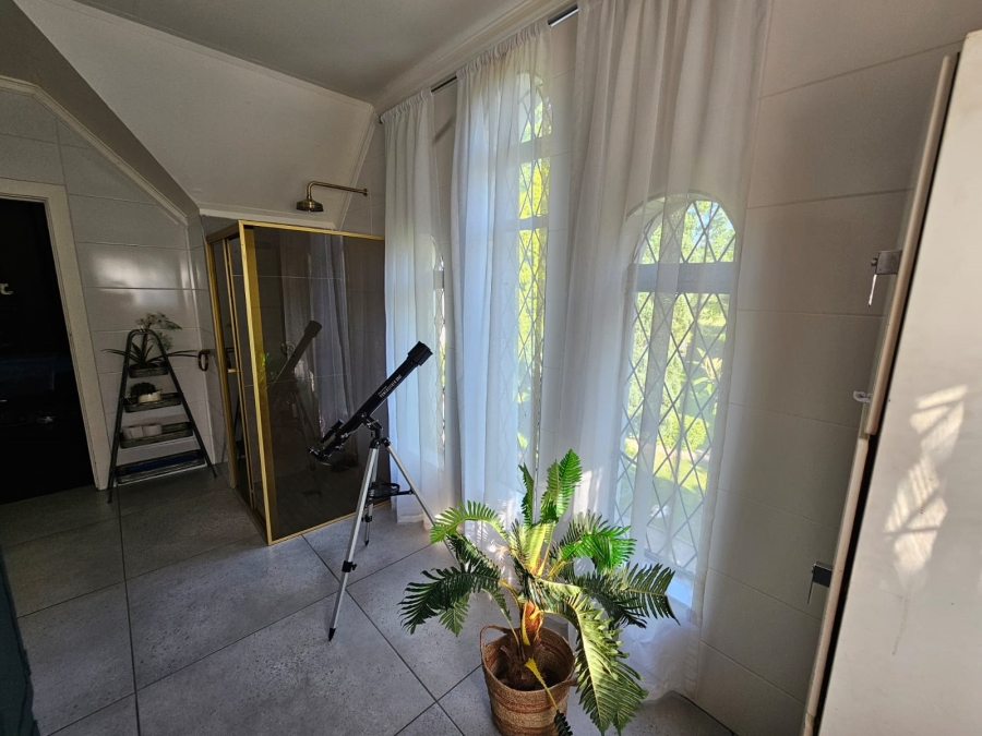 4 Bedroom Property for Sale in Peacehaven Gauteng