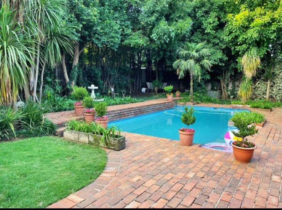 4 Bedroom Property for Sale in Peacehaven Gauteng
