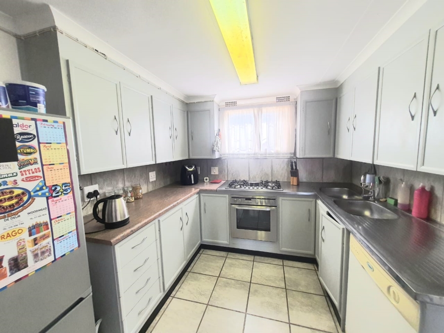 4 Bedroom Property for Sale in Steelview Gauteng