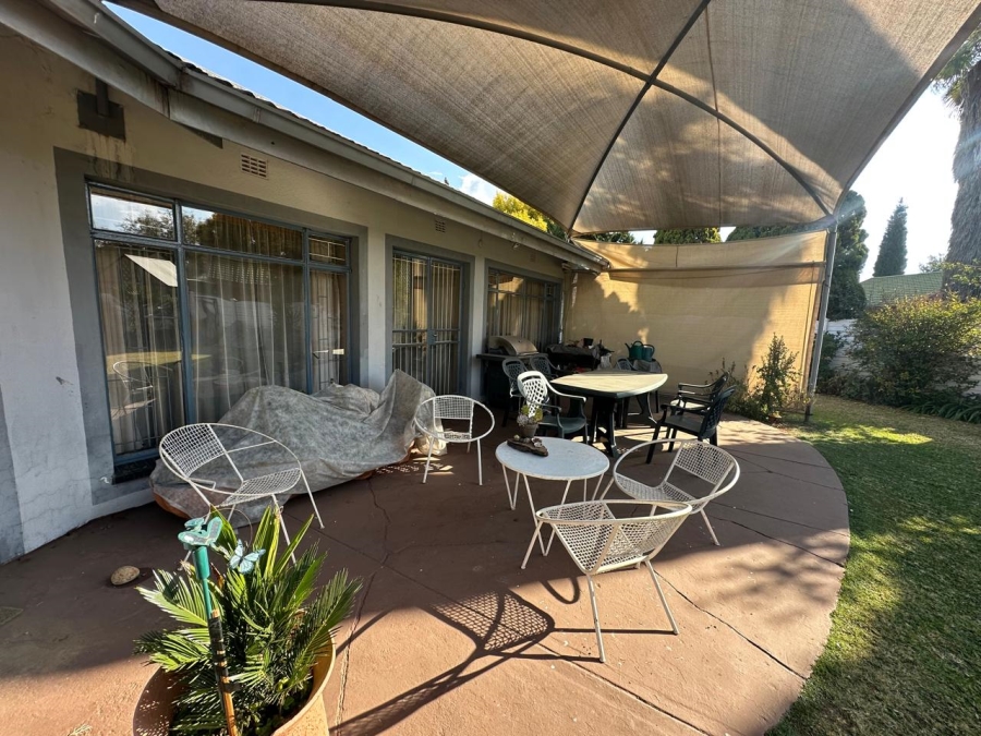 4 Bedroom Property for Sale in Sonland Park Gauteng