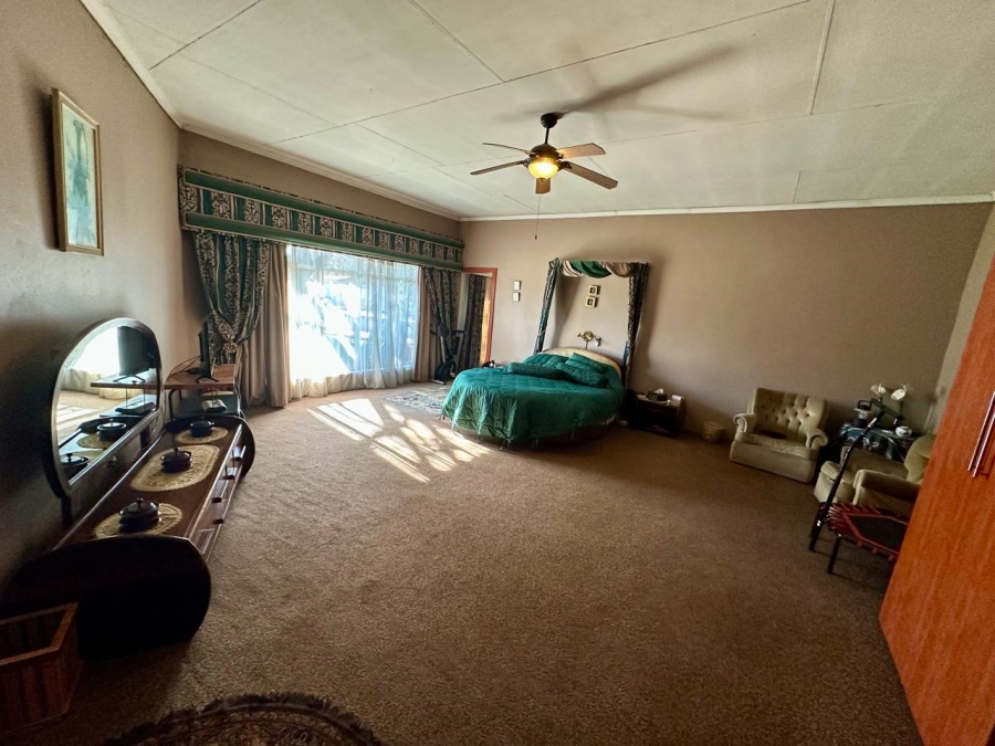4 Bedroom Property for Sale in Sonland Park Gauteng