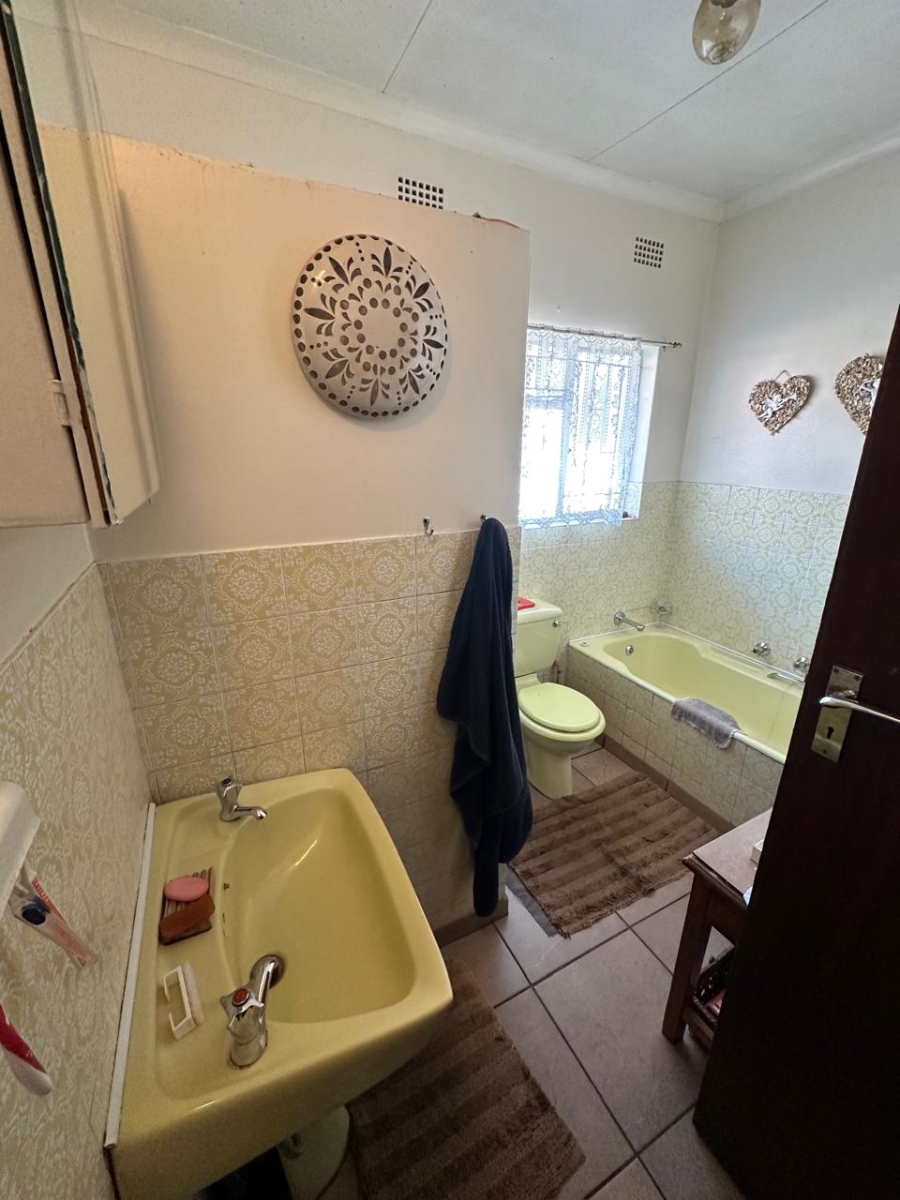 4 Bedroom Property for Sale in Sonland Park Gauteng