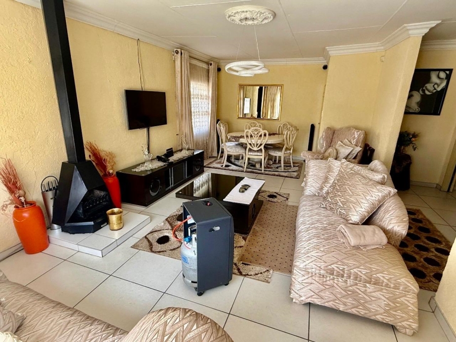 3 Bedroom Property for Sale in Three Rivers Gauteng