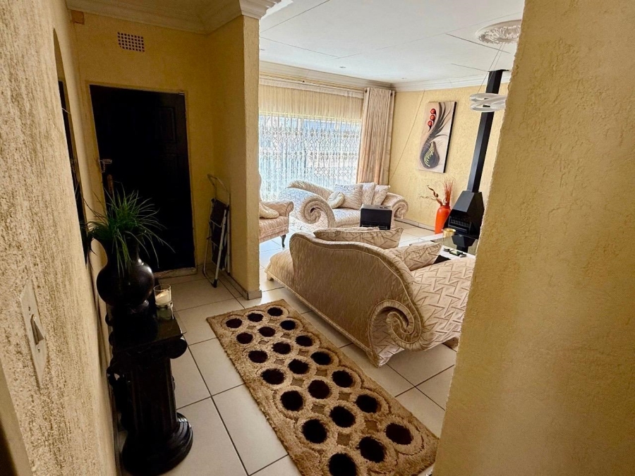 3 Bedroom Property for Sale in Three Rivers Gauteng