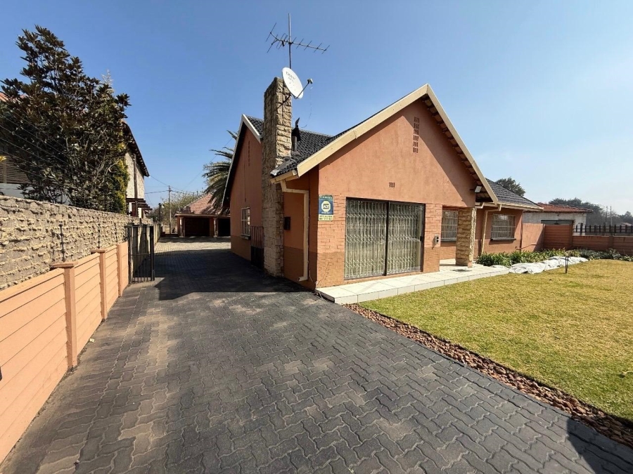 3 Bedroom Property for Sale in Three Rivers Gauteng