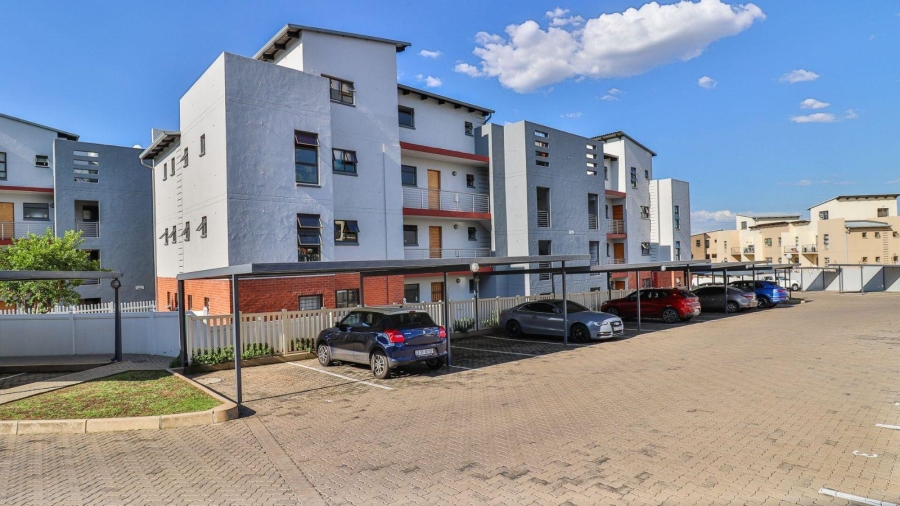 2 Bedroom Property for Sale in Barbeque Downs Gauteng