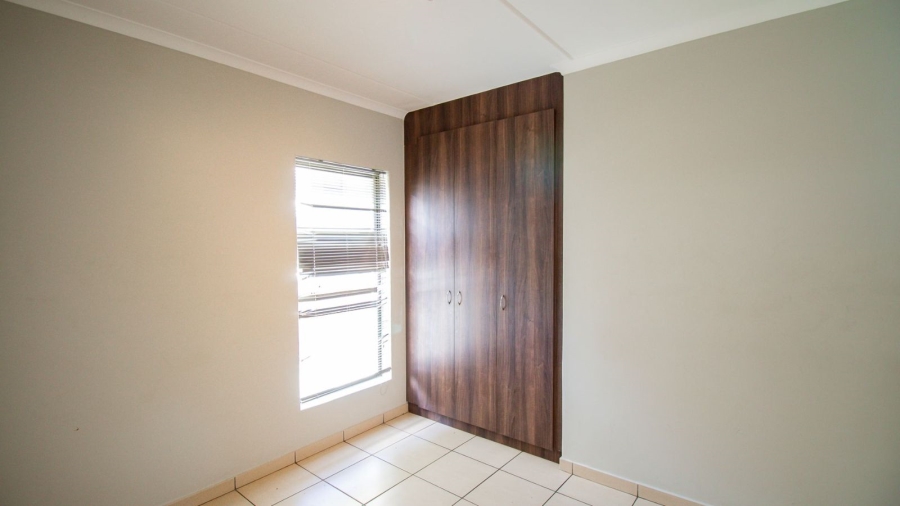 2 Bedroom Property for Sale in Barbeque Downs Gauteng