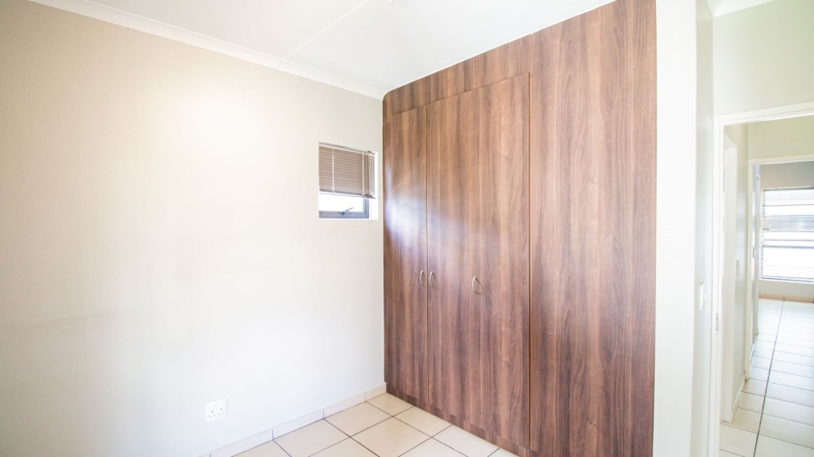 2 Bedroom Property for Sale in Barbeque Downs Gauteng