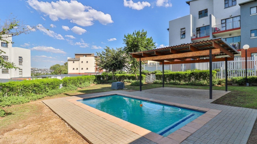 2 Bedroom Property for Sale in Barbeque Downs Gauteng