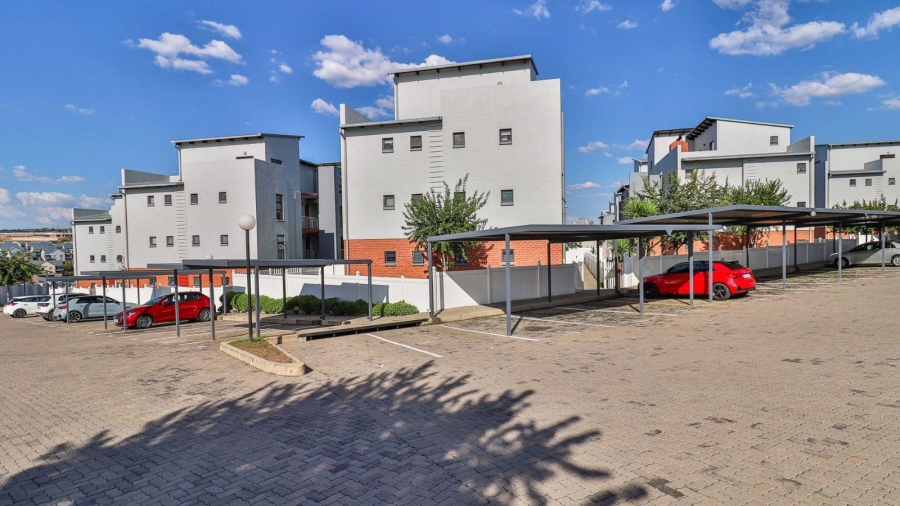 2 Bedroom Property for Sale in Barbeque Downs Gauteng