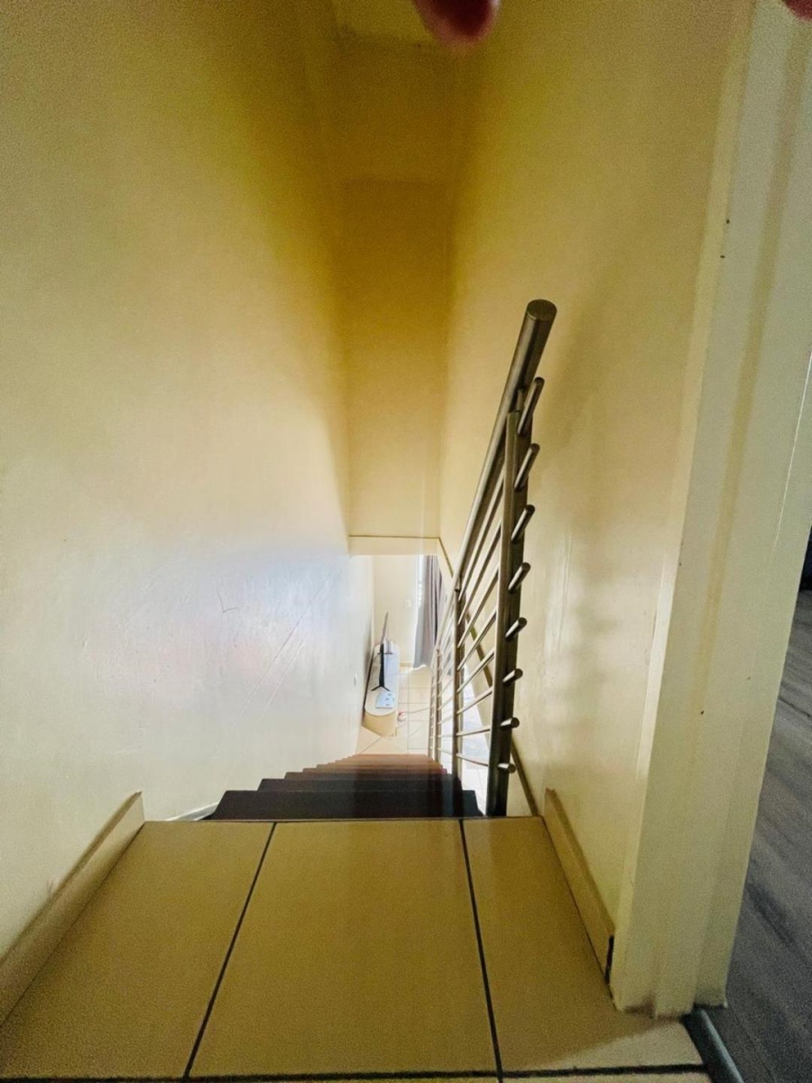 3 Bedroom Property for Sale in Barbeque Downs Gauteng