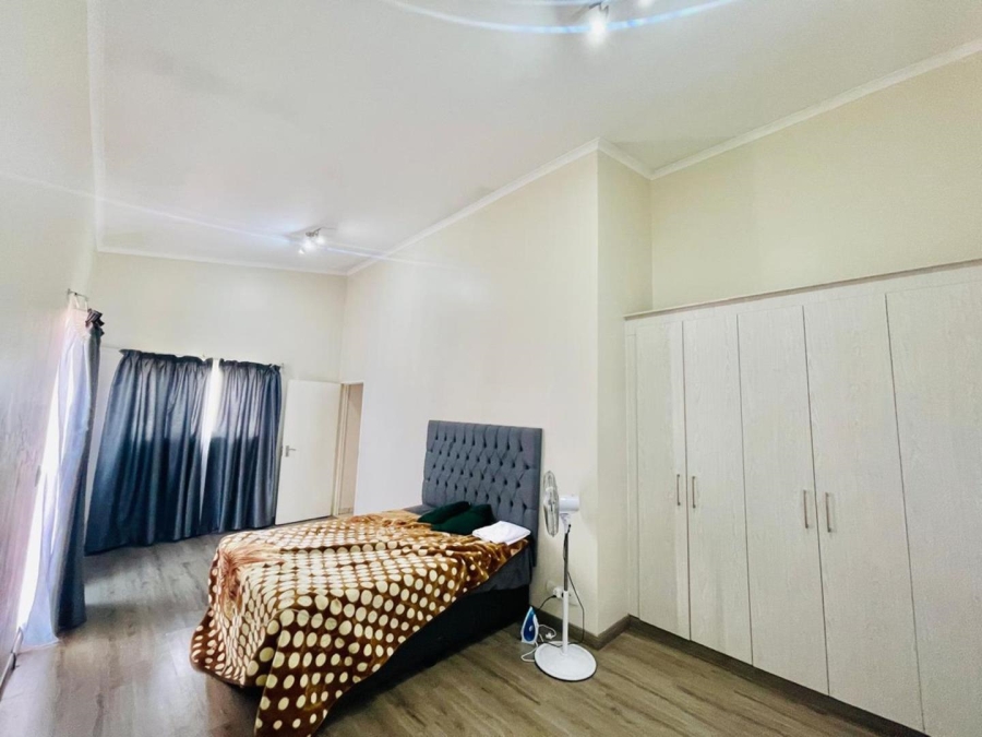 3 Bedroom Property for Sale in Barbeque Downs Gauteng
