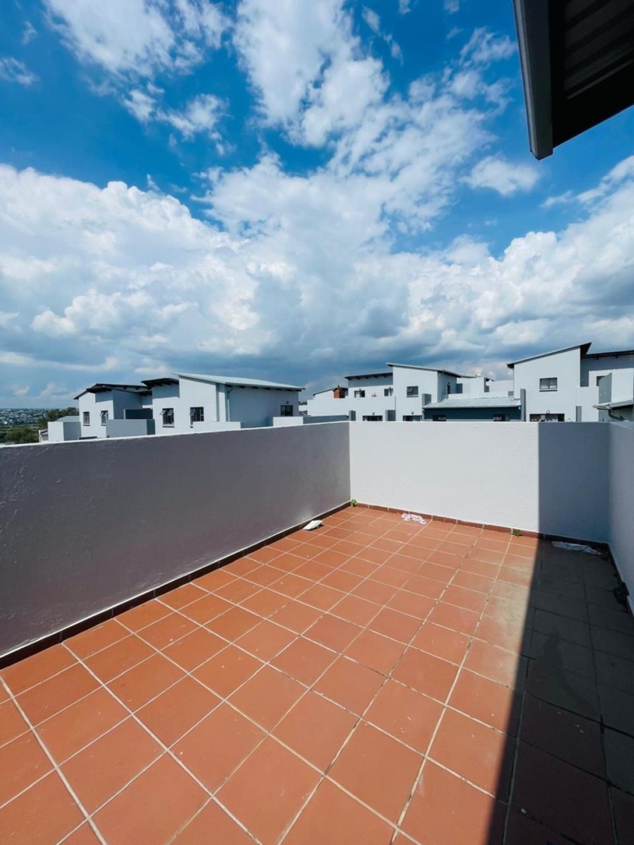 3 Bedroom Property for Sale in Barbeque Downs Gauteng