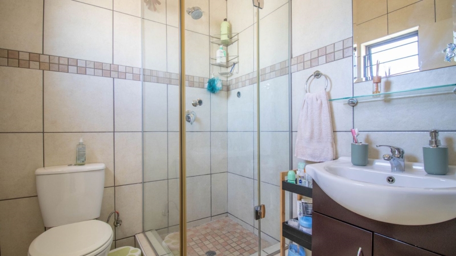 3 Bedroom Property for Sale in Barbeque Downs Gauteng
