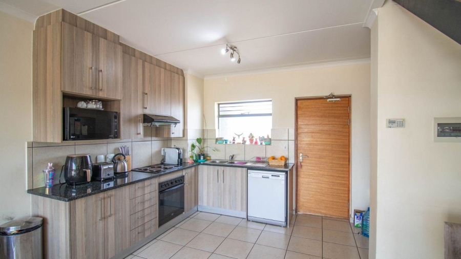 3 Bedroom Property for Sale in Barbeque Downs Gauteng