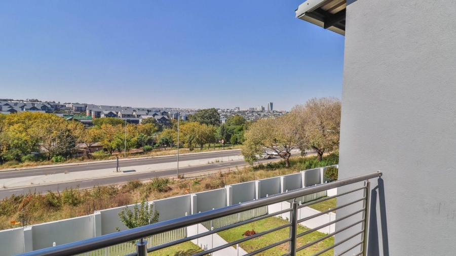 3 Bedroom Property for Sale in Barbeque Downs Gauteng
