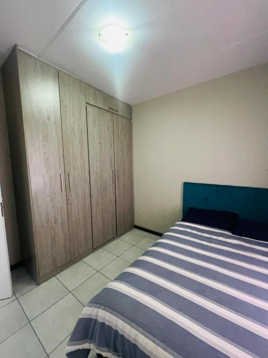 2 Bedroom Property for Sale in Barbeque Downs Gauteng