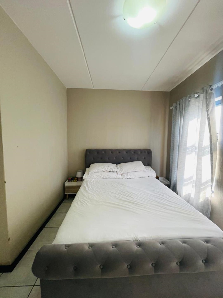 2 Bedroom Property for Sale in Barbeque Downs Gauteng