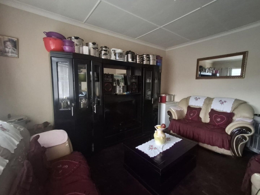 6 Bedroom Property for Sale in Bezuidenhout Valley Gauteng