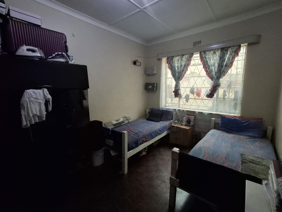 6 Bedroom Property for Sale in Bezuidenhout Valley Gauteng