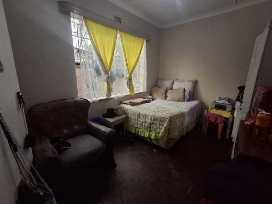 6 Bedroom Property for Sale in Bezuidenhout Valley Gauteng