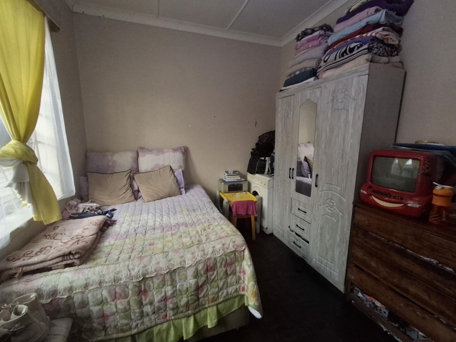 6 Bedroom Property for Sale in Bezuidenhout Valley Gauteng