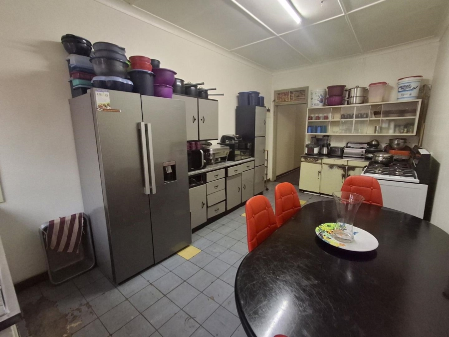 6 Bedroom Property for Sale in Bezuidenhout Valley Gauteng