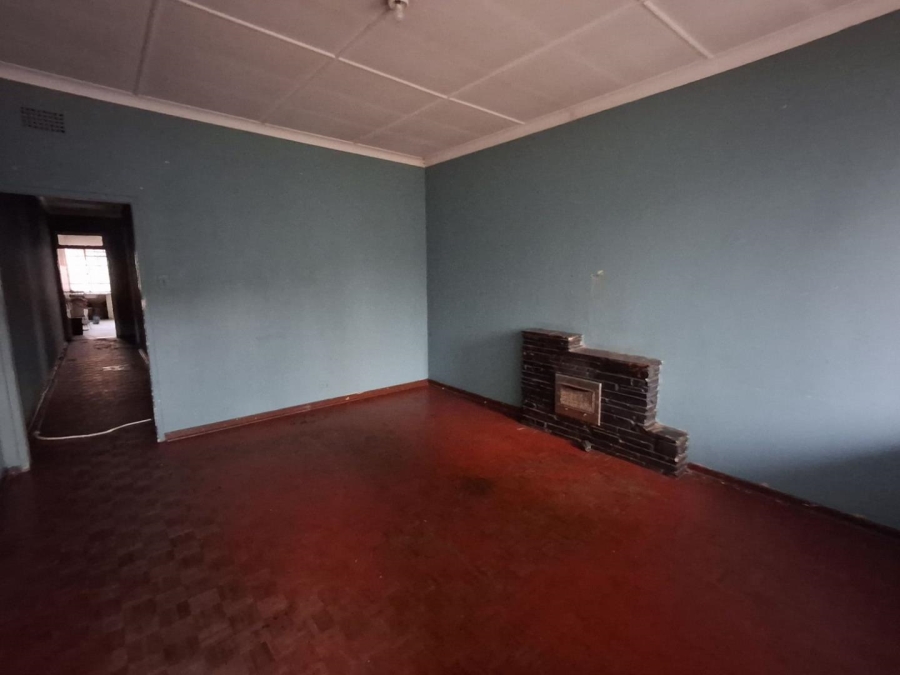6 Bedroom Property for Sale in Bezuidenhout Valley Gauteng