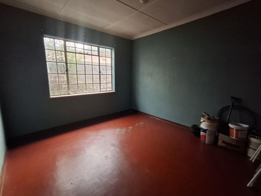 6 Bedroom Property for Sale in Bezuidenhout Valley Gauteng
