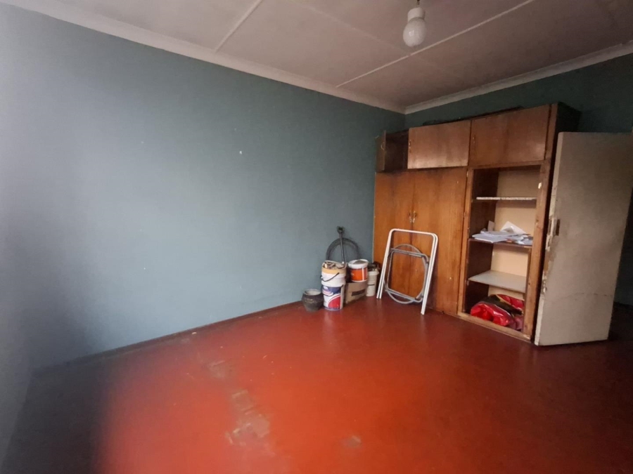 6 Bedroom Property for Sale in Bezuidenhout Valley Gauteng