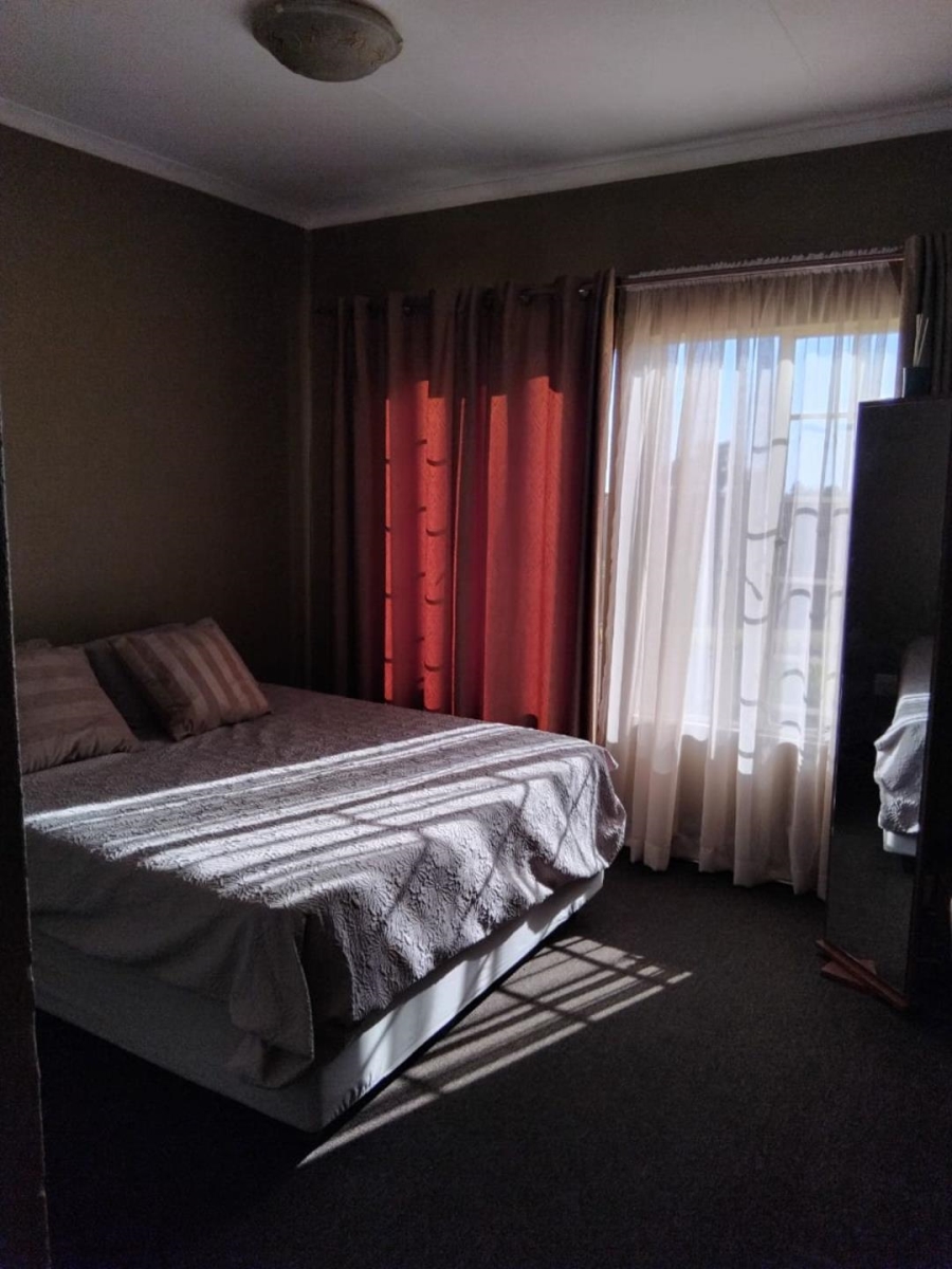 2 Bedroom Property for Sale in Norkem Park Gauteng
