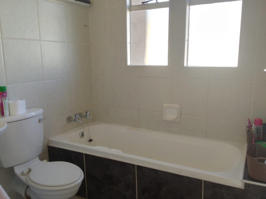 2 Bedroom Property for Sale in Norkem Park Gauteng