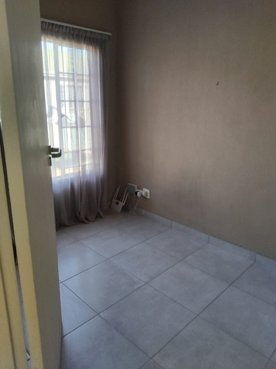 2 Bedroom Property for Sale in Norkem Park Gauteng