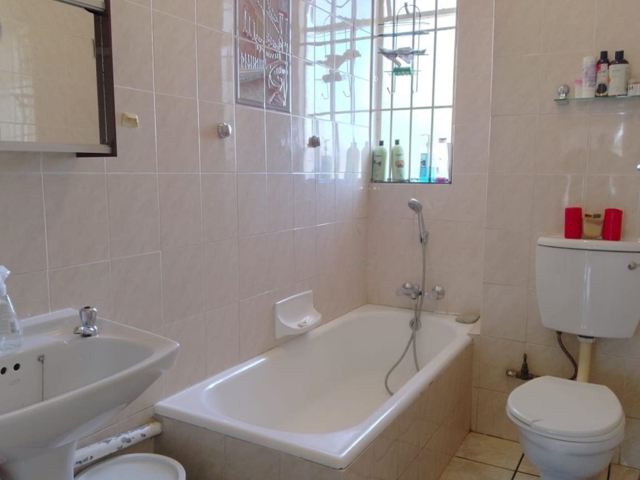 2 Bedroom Property for Sale in Lyndhurst Gauteng