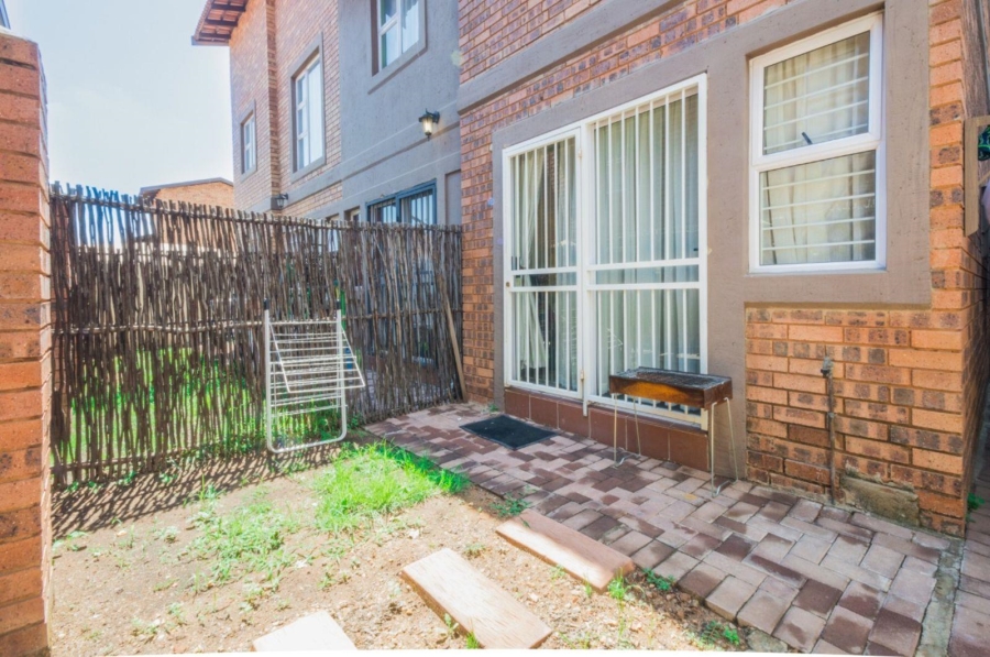 2 Bedroom Property for Sale in Lyndhurst Gauteng