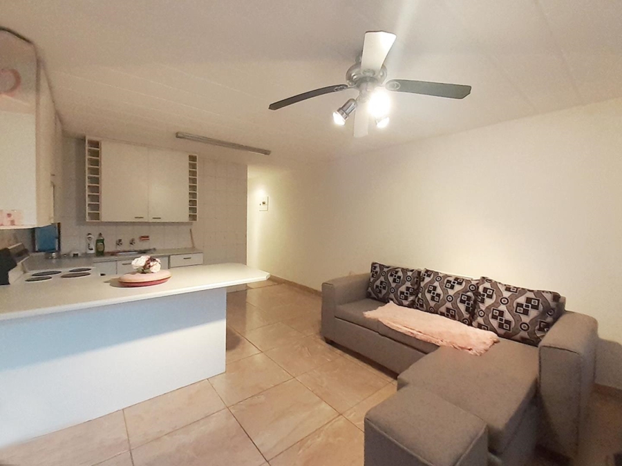1 Bedroom Property for Sale in Kew Gauteng
