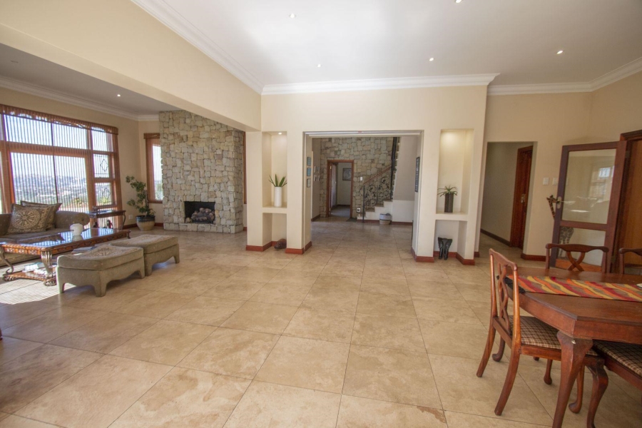 6 Bedroom Property for Sale in Observatory Gauteng