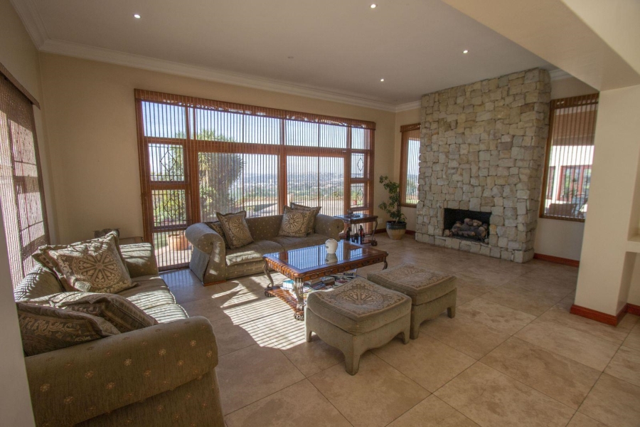 6 Bedroom Property for Sale in Observatory Gauteng