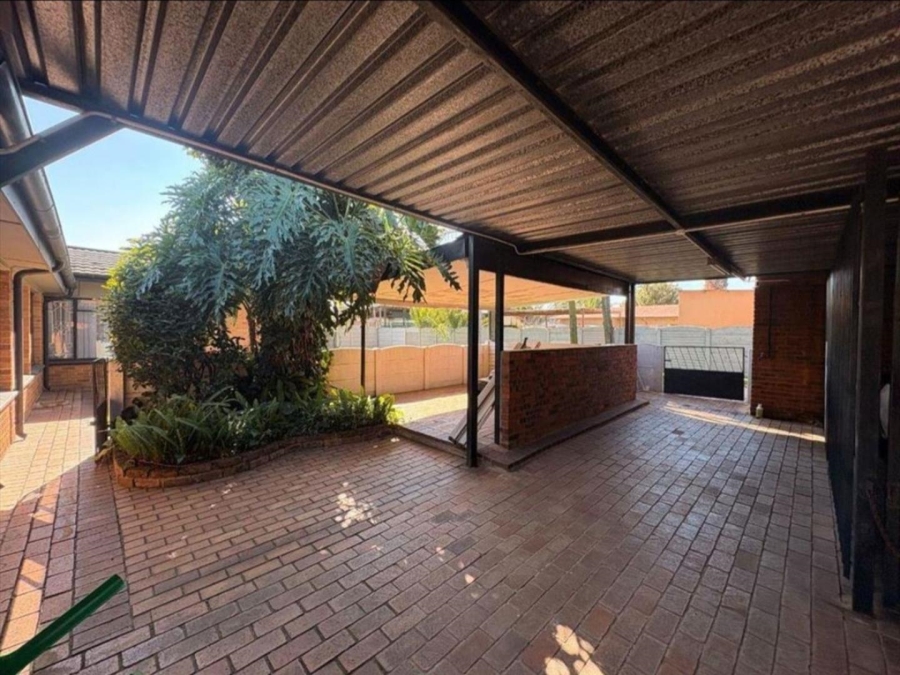 3 Bedroom Property for Sale in Northmead Gauteng