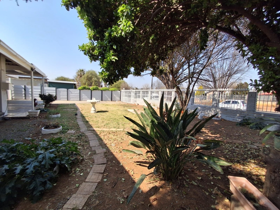 4 Bedroom Property for Sale in Three Rivers Gauteng