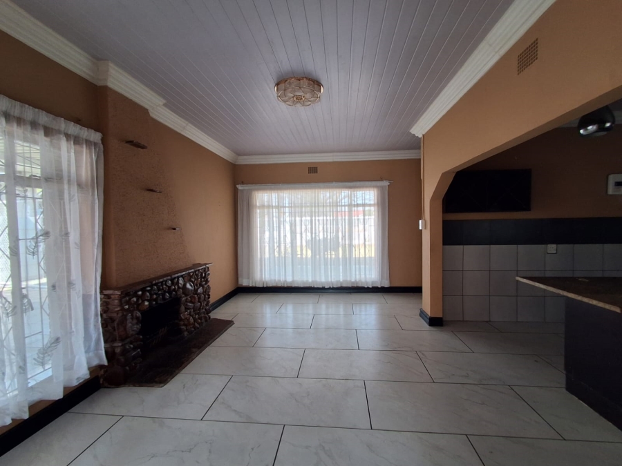 4 Bedroom Property for Sale in Three Rivers Gauteng