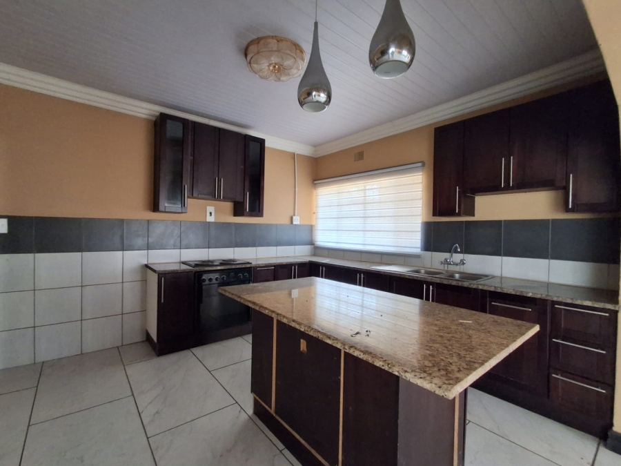 4 Bedroom Property for Sale in Three Rivers Gauteng