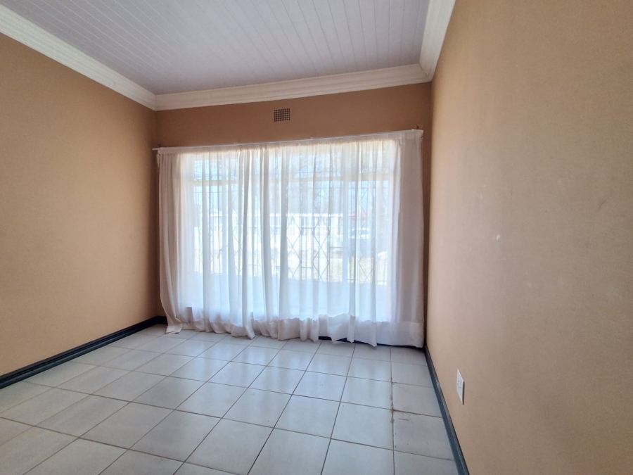 4 Bedroom Property for Sale in Three Rivers Gauteng
