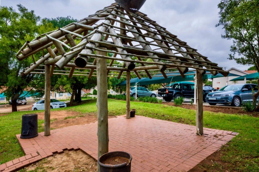 2 Bedroom Property for Sale in Rembrandt Park Gauteng