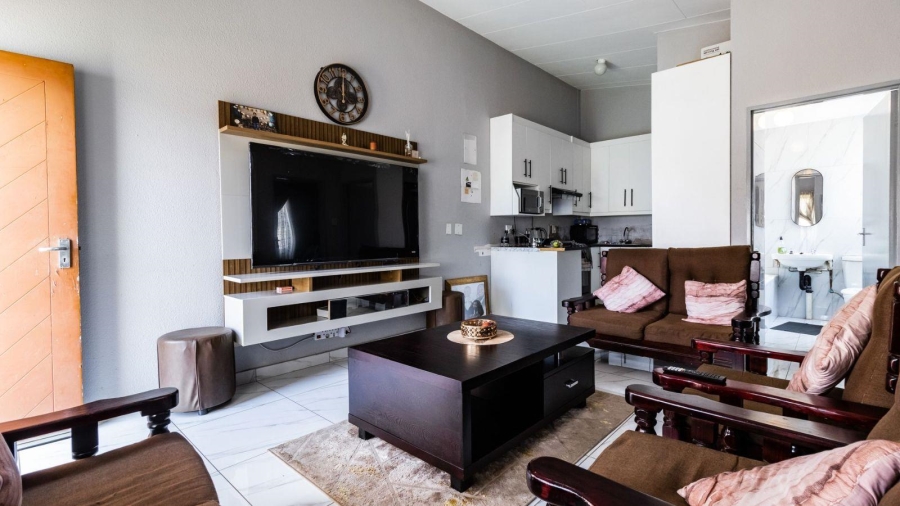 3 Bedroom Property for Sale in Ridgeway Gauteng