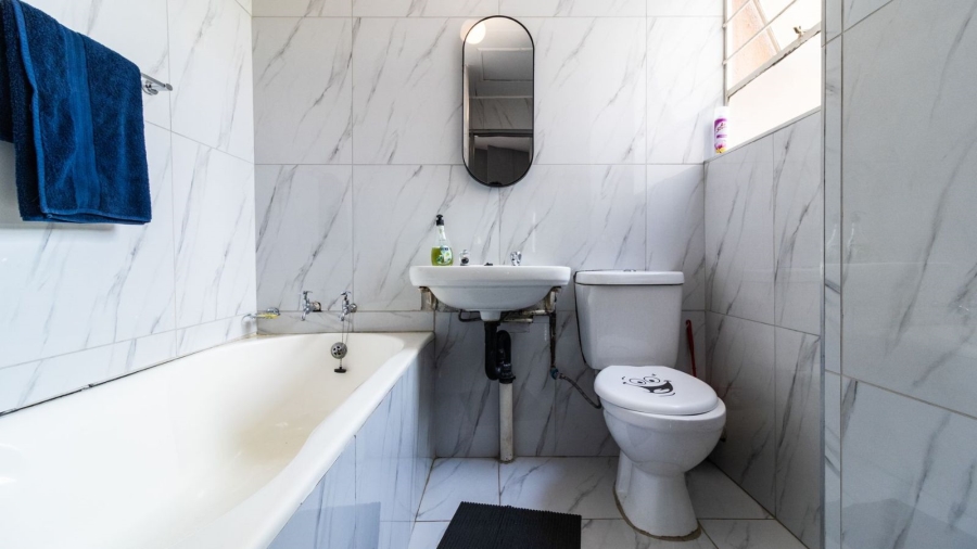 3 Bedroom Property for Sale in Ridgeway Gauteng