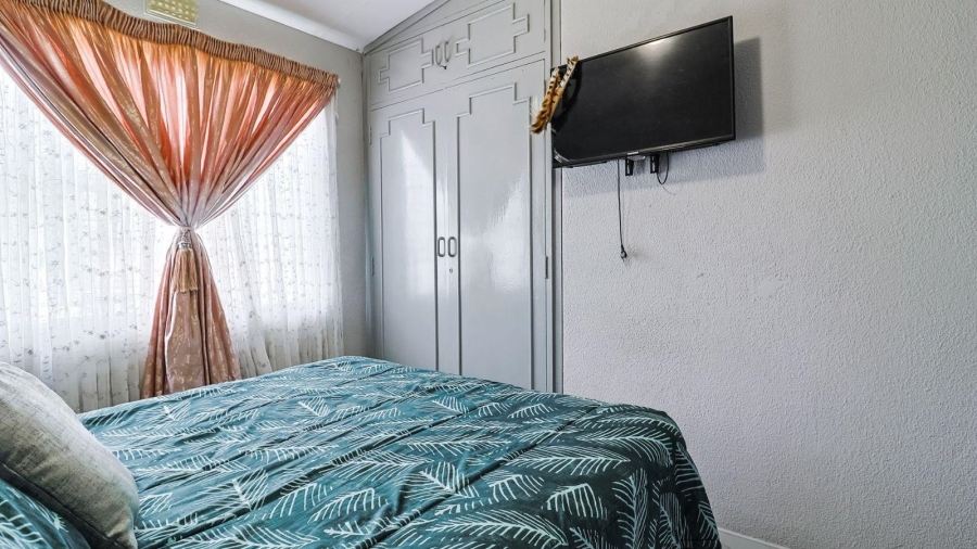 3 Bedroom Property for Sale in Ridgeway Gauteng