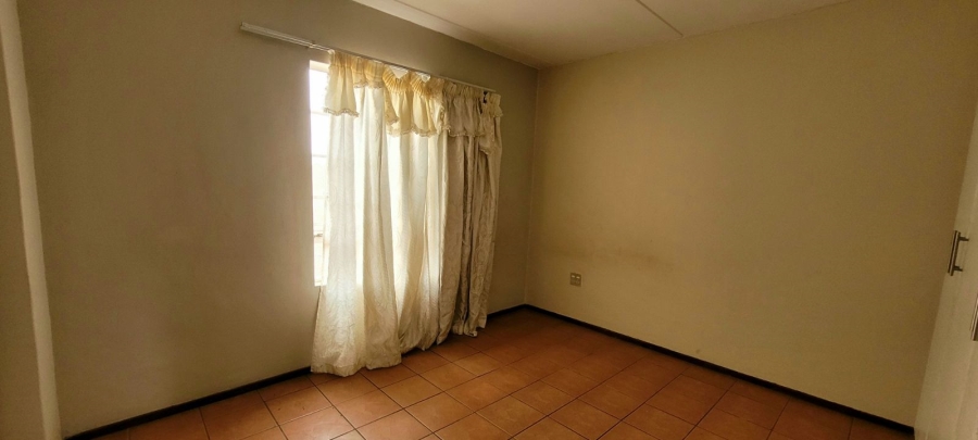 2 Bedroom Property for Sale in Ravenswood Gauteng