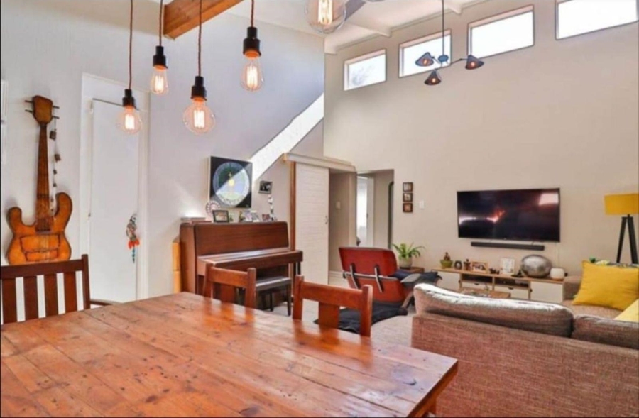 2 Bedroom Property for Sale in Bonaero Park Gauteng